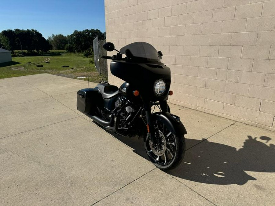 2021 Indian Motorcycle® Chieftain® Dark Horse® Thunder Black Smoke