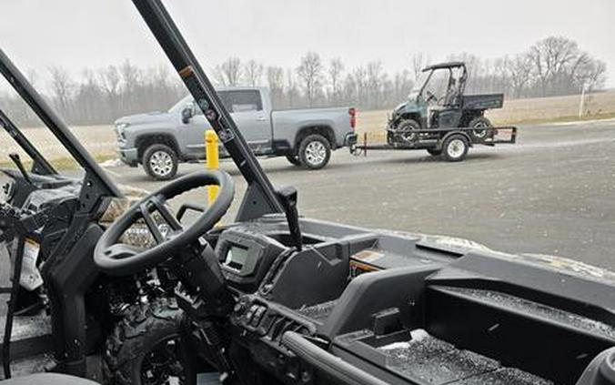 2025 Can-Am® DEFENDER MAX DPS HD7
