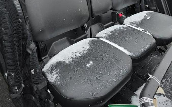 2025 Can-Am® DEFENDER MAX DPS HD7