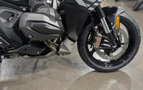 2026 BMW R 1300 RS Triple Black