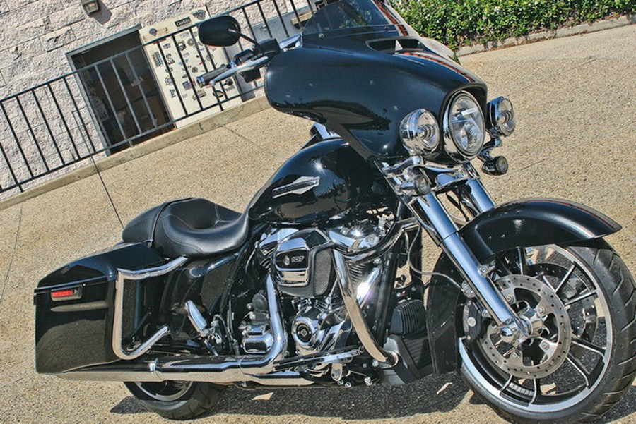2023 Harley-Davidson Street Glide FLHX