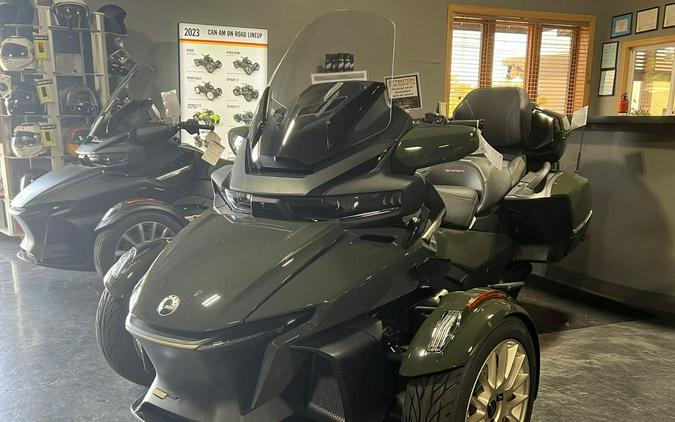 2023 Can-Am Spyder RT Review [Celebrating 2023 IFRD]