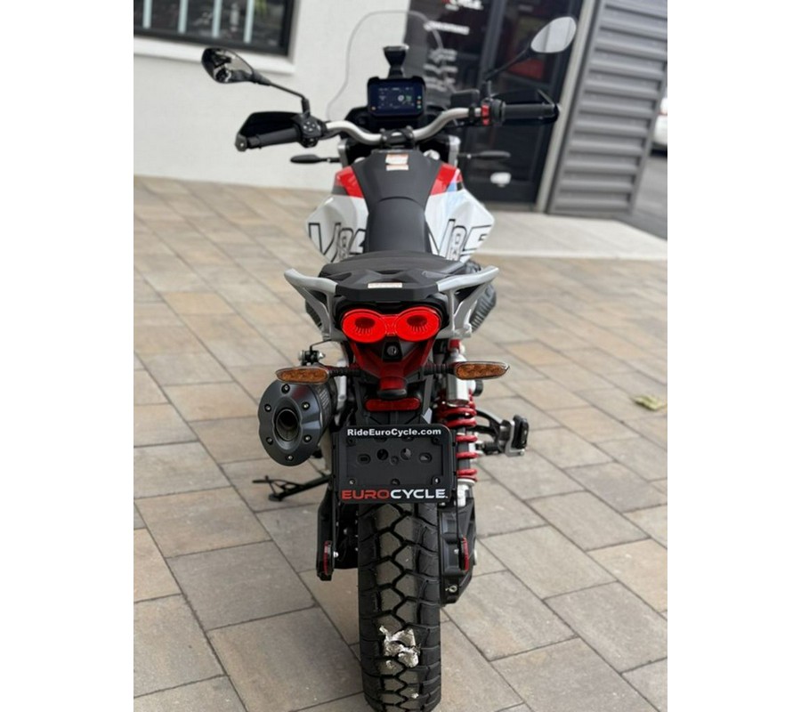 2025 Moto Guzzi V85 TT