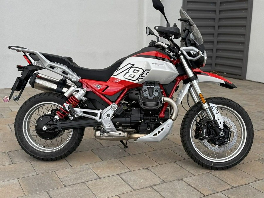 2025 Moto Guzzi V85 TT