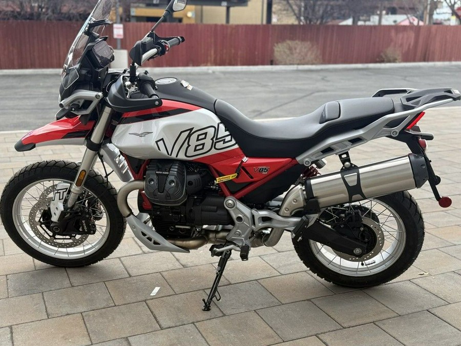 2025 Moto Guzzi V85 TT