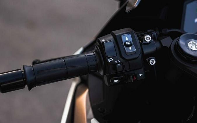 2025 Kawasaki Ninja® ZX™-6R