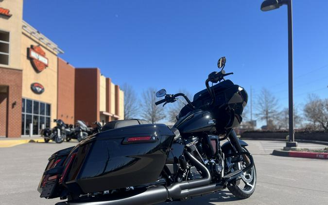 2026 Harley-Davidson® FLTRX Road Glide® Vivid Black