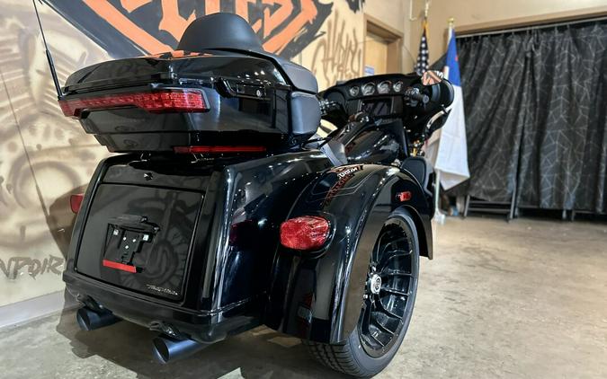 FLHTCUTG 2025 Tri Glide® Ultra