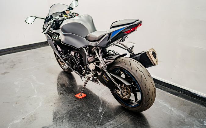 2025 Kawasaki Ninja® ZX™-6R KRT Edition ABS