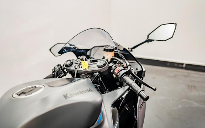 2025 Kawasaki Ninja® ZX™-6R KRT Edition ABS