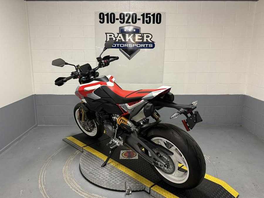 2027 Ducati HYPERMOTARD V2 SP