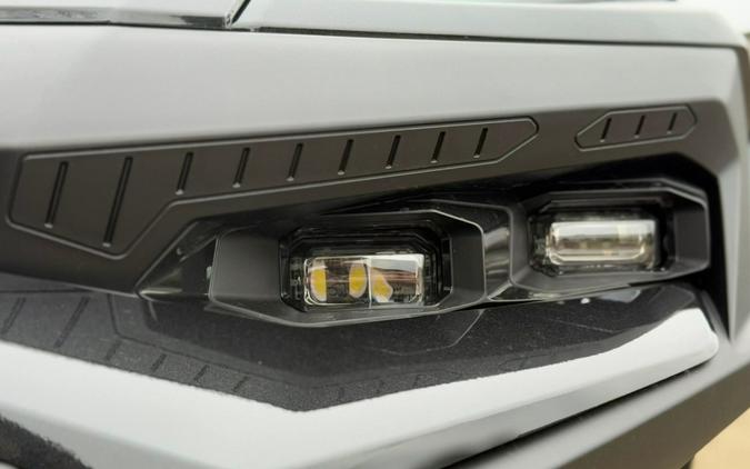 2026 Can-Am Defender XT CAB HD11