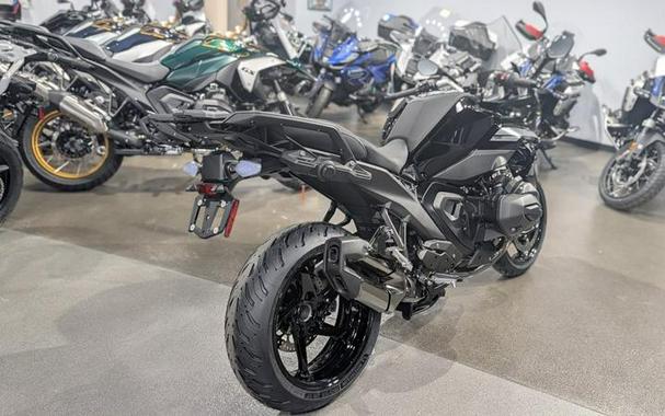 2026 BMW R 1300 RS Triple Black