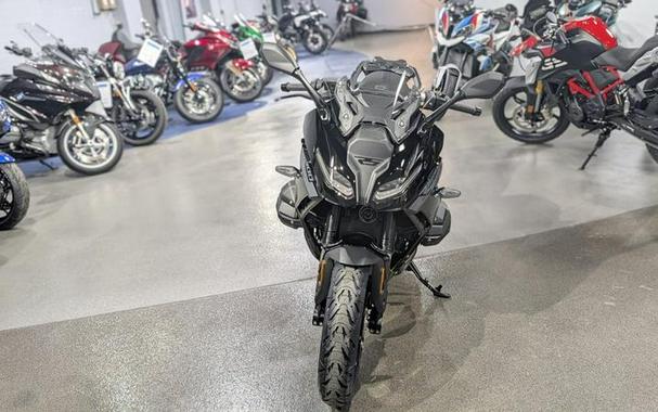 2026 BMW R 1300 RS Triple Black