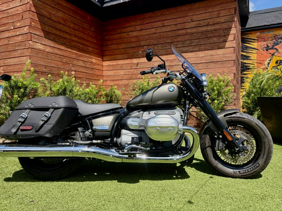 2022 BMW R18