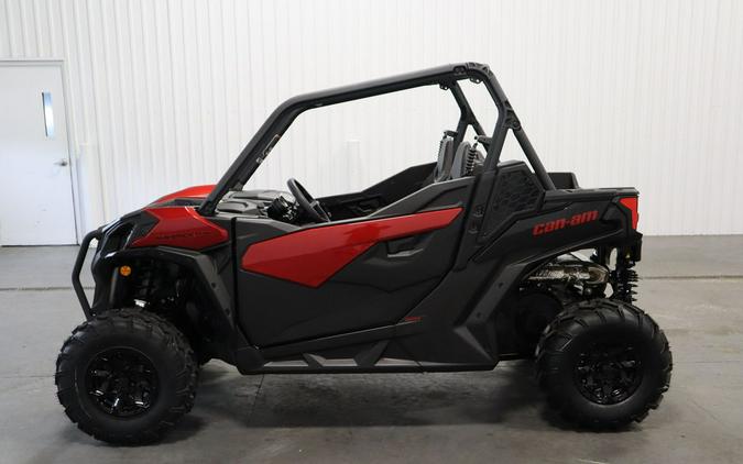 2024 Can-Am® Maverick Trail DPS 1000