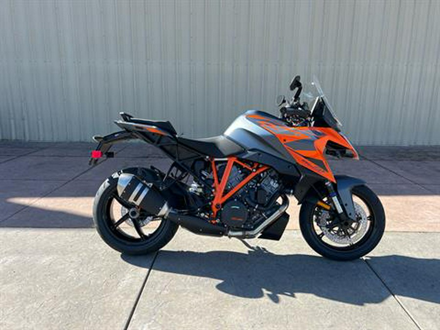 2024 KTM 1290 Super Duke GT