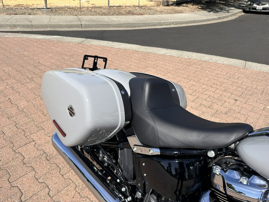 FXLRST 2025 Low Rider™ ST