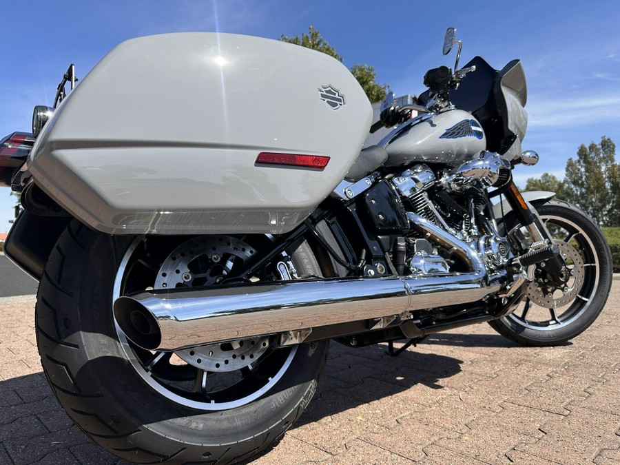 FXLRST 2025 Low Rider™ ST