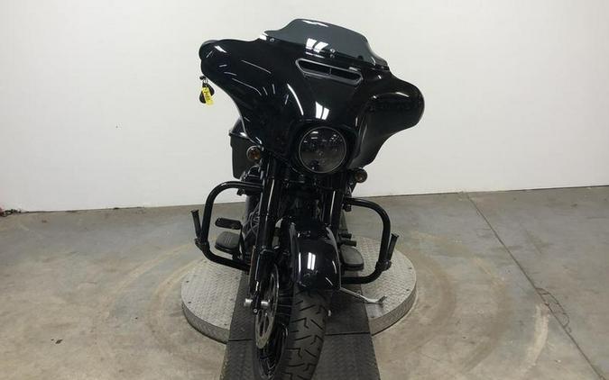 2018 Harley-Davidson® Street Glide Special - FP8237