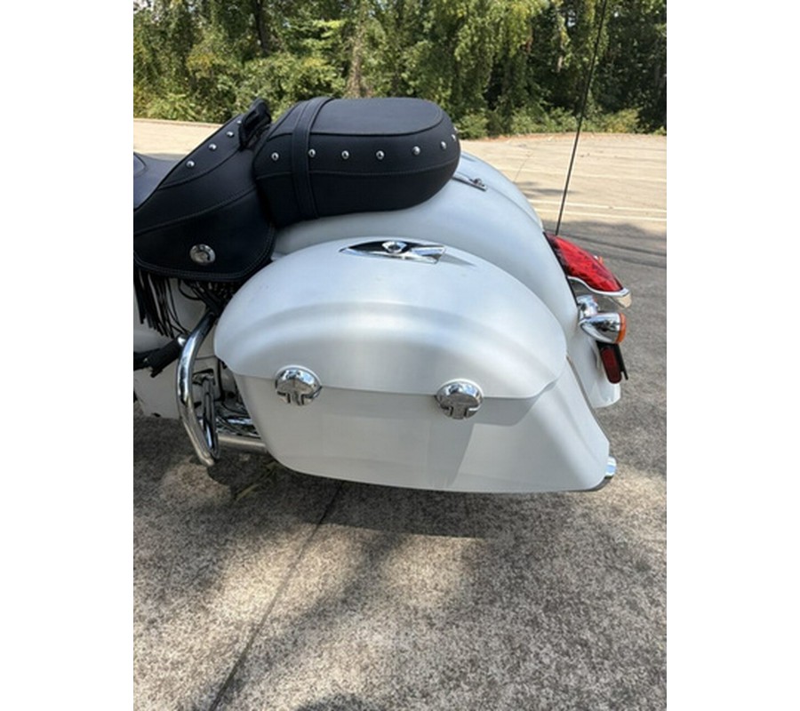 2017 Indian Chieftain White Smoke