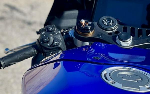 2027 Yamaha YZF R9