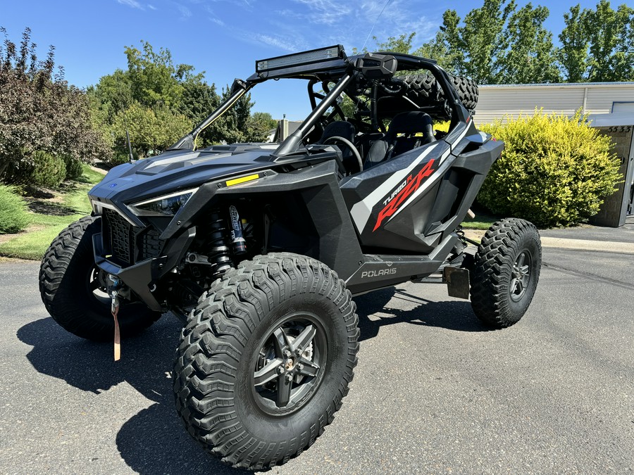 2023 Polaris Industries RZR Turbo R Ultimate