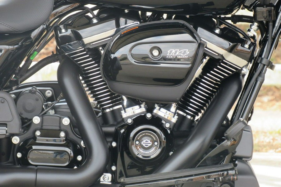 2024 Harley-Davidson® FLTRT - Road Glide® 3