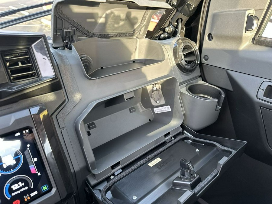 2025 Kawasaki RIDGE® XR Crew Limited HVAC