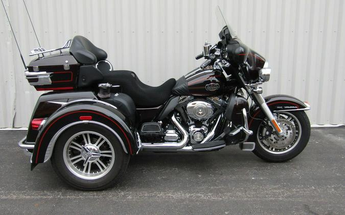 2011 Harley-Davidson® FLHTCUTG - Tri Glide® Ultra Classic®