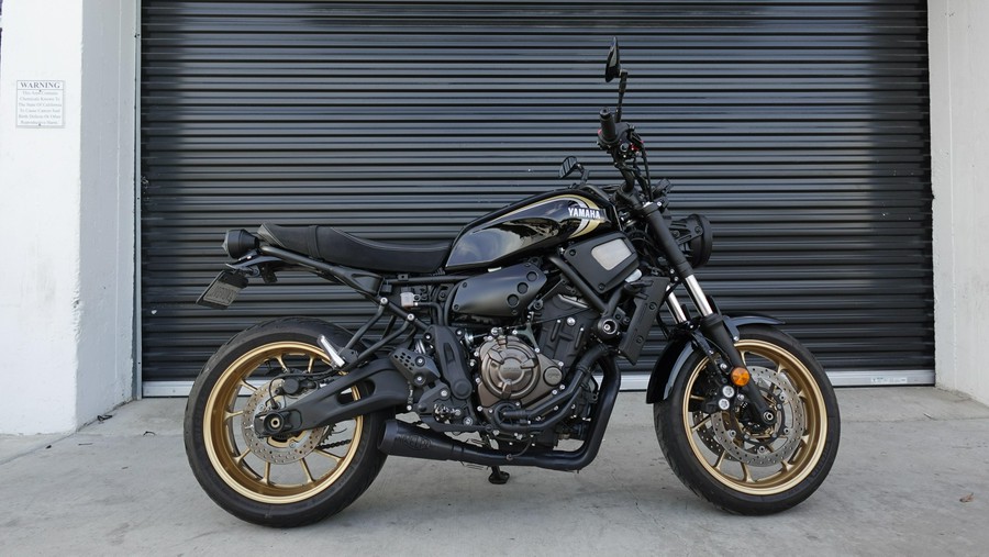 2025 Yamaha XSR 700