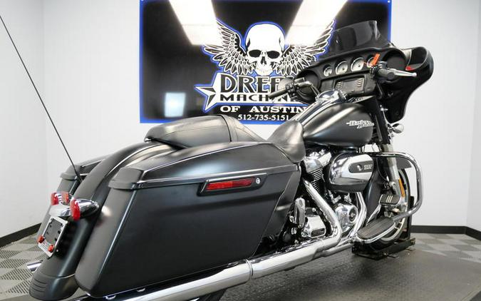 2017 Harley-Davidson® FLHX - Street Glide®