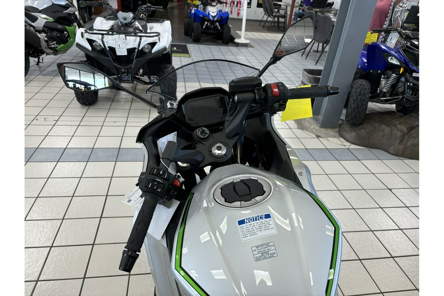 2024 Kawasaki NINJA 7 HYBRID ABS