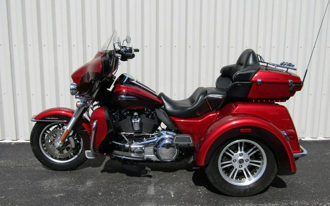 2018 Harley-Davidson® FLHTCUTG - Tri Glide® Ultra