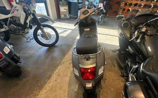 2023 Vespa GTS 300