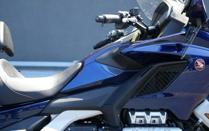 2018 Honda Gold Wing Tour Automatic DCT Pearl Hawkseye Blue