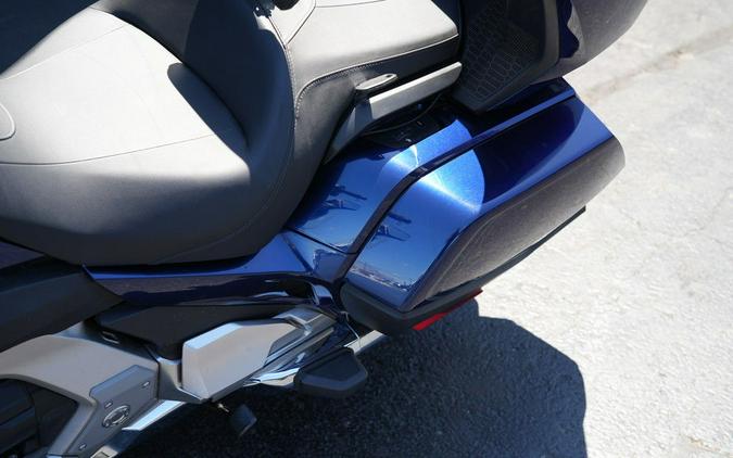 2018 Honda Gold Wing Tour Automatic DCT Pearl Hawkseye Blue