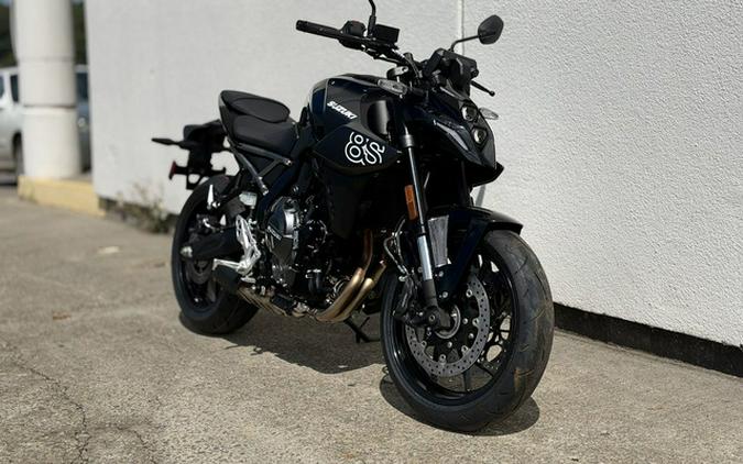 2026 Suzuki GSX-8S 8R