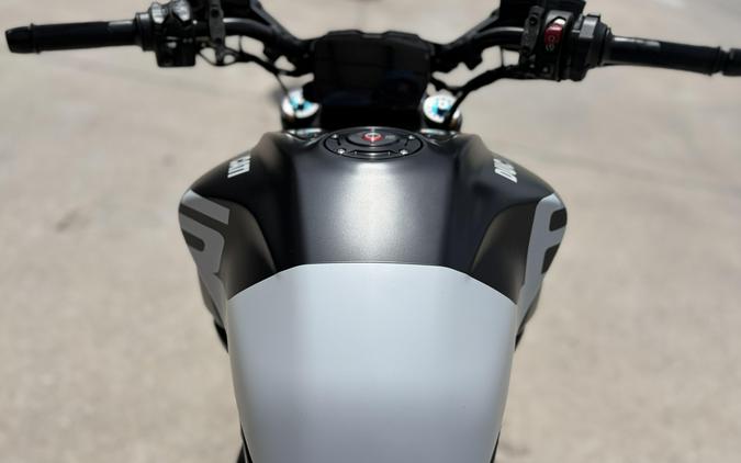 2026 Ducati DIAVEL V4 RS