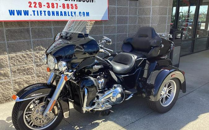 2018 Harley-Davidson® FLHTCUTG - Tri Glide® Ultra