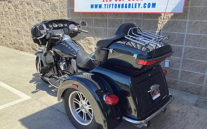 2018 Harley-Davidson® FLHTCUTG - Tri Glide® Ultra