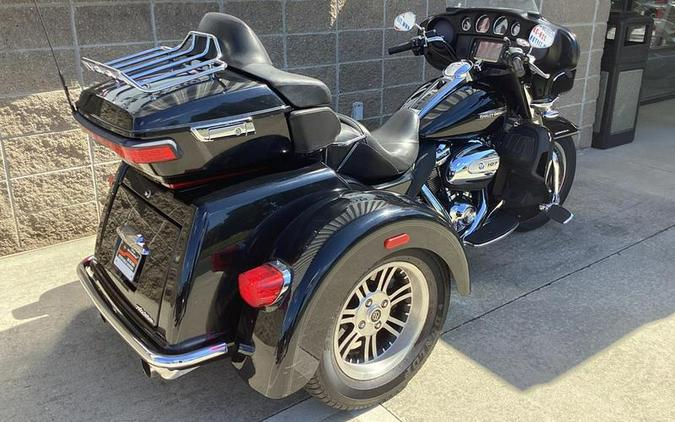 2018 Harley-Davidson® FLHTCUTG - Tri Glide® Ultra