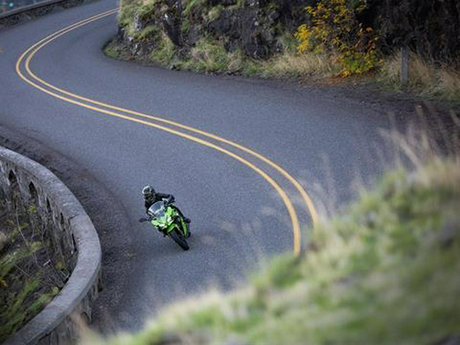 2026 Kawasaki Ninja® 500 SE ABS