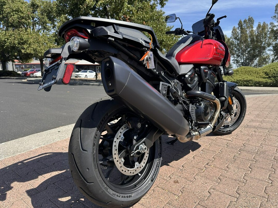 RA1250ST 2025 Pan America® 1250 ST