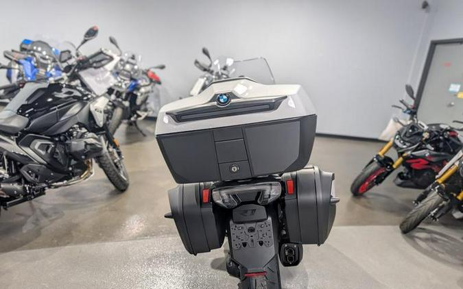 2026 BMW R 1300 RT Alpine White 3