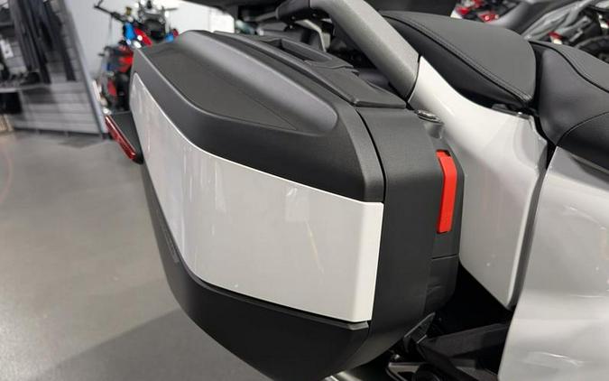 2026 BMW R 1300 RT Alpine White 3