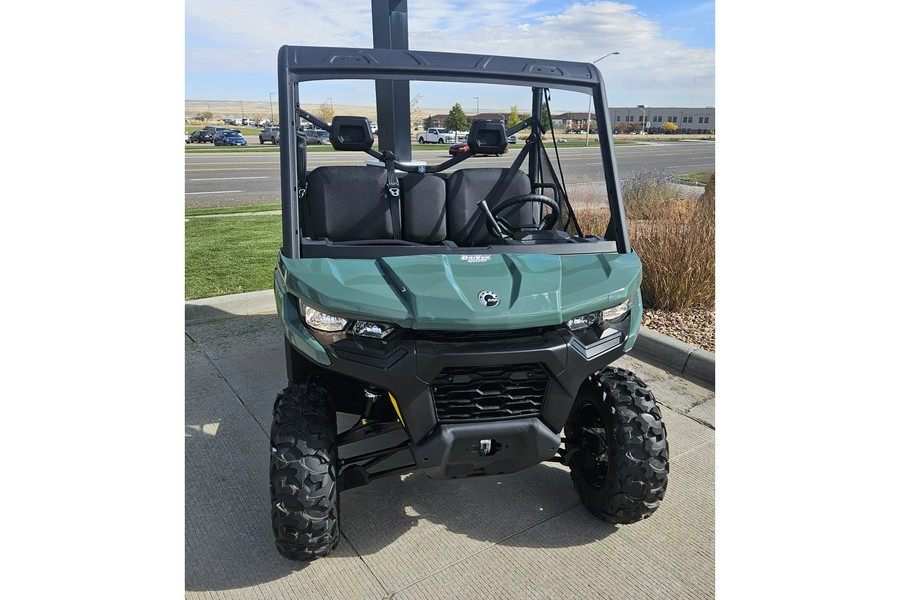 2025 Can-Am Defender HD7