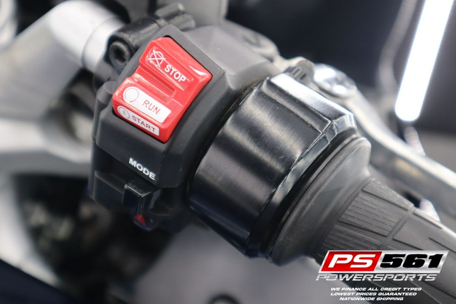 2022 Yamaha Motor Corp., USA FJR1300ES