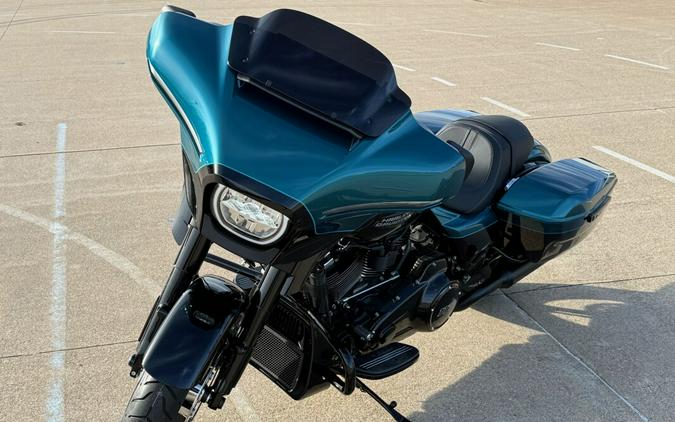 2026 Harley-Davidson® Street Glide® Teal Thunder / Vivid Black - Black