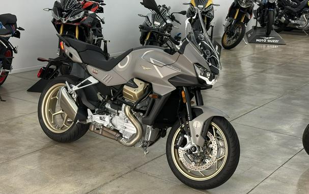 2024 Moto Guzzi V100 Mandello